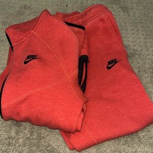 Nike Tech Fleece Jogger & hoodie set